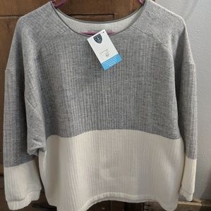 Grey/white cotton sweater